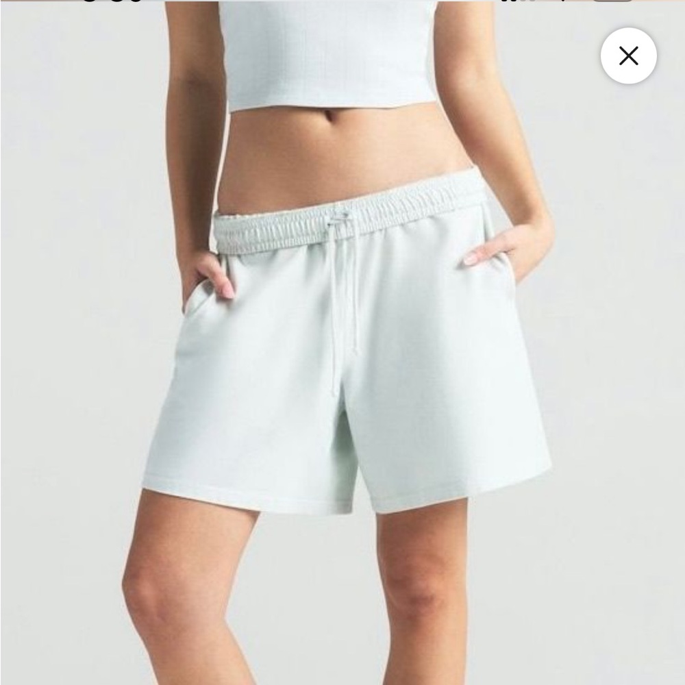 Skims outdoor heavy long shorts- NWT